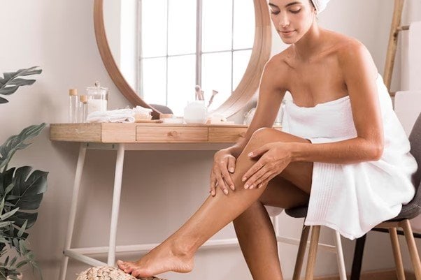 <span><strong>&iquest;C&oacute;mo tratar la piel seca en las piernas?</strong></span>